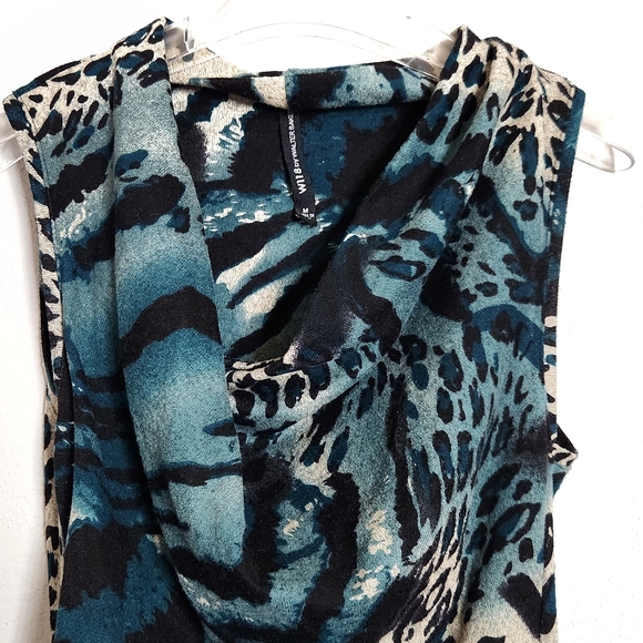 W118 Walter Baker Hi Low Knit Material Tunic Animal Print Teal Top Draped Neck - Picture 5 of 8